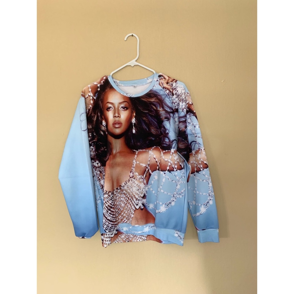 Beyoncé sweater